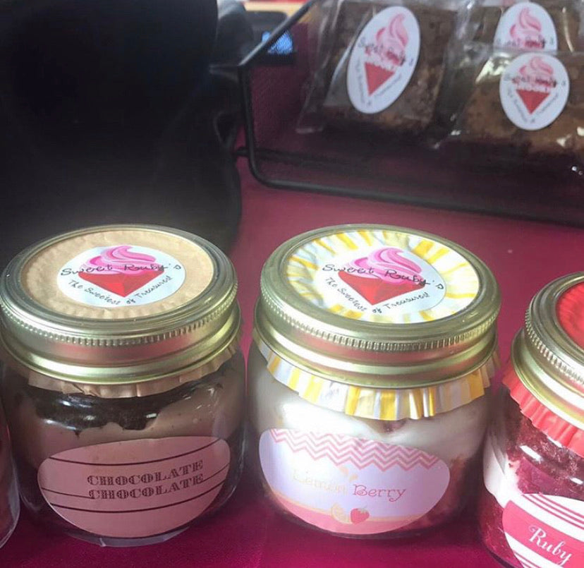 Cakes in a Jar