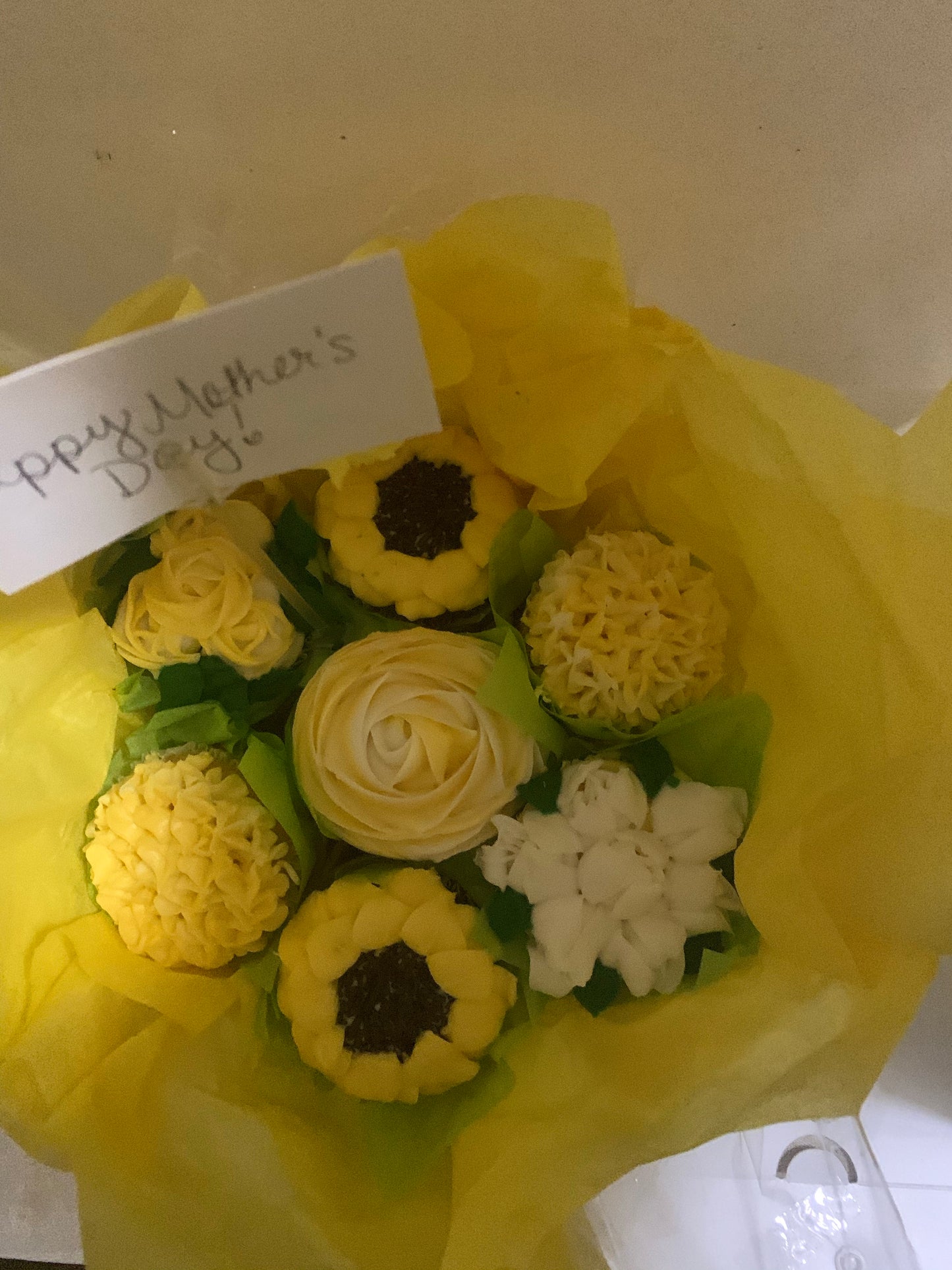 Mother’s Day Cupcake Bouquet