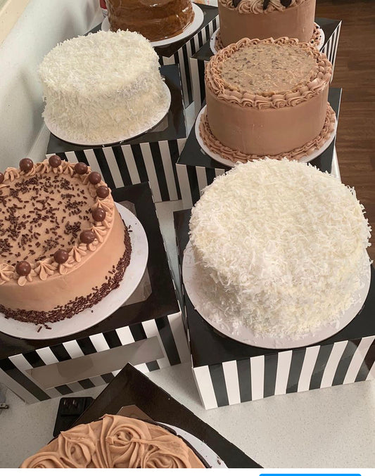 Thanksgiving Cake Sale