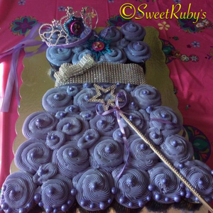 Cupcake Pull-a-Part Cake